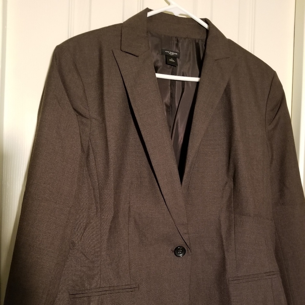 Ann Taylor  suit jacket size 14